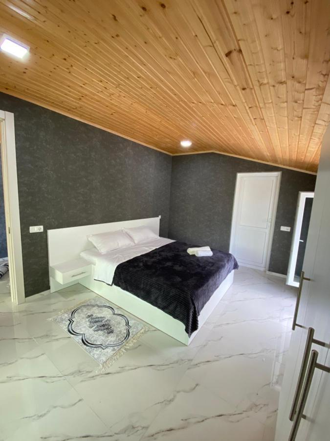 Buo'S Guest House ボルジョミ エクステリア 写真